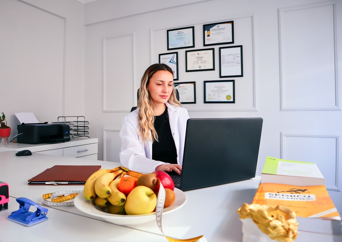 Sałatka grecka – przepis na lunch